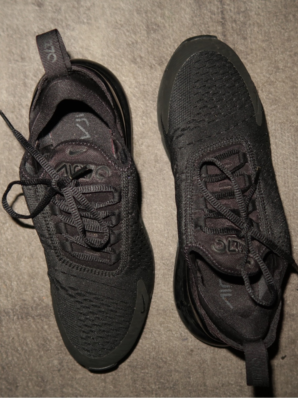 Nike Men's Black Low-Top Running Sneakers